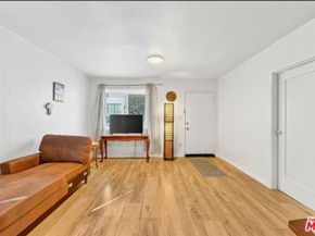 916 E 68th Street, Inglewood CA 90302