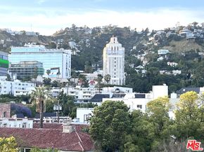 1200 N Sweetzer Avenue 8, West Hollywood CA 90069