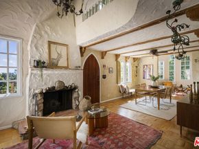 4213 Glenmuir Avenue, Los Angeles CA 90065