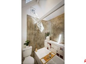 4213 Glenmuir Avenue, Los Angeles CA 90065