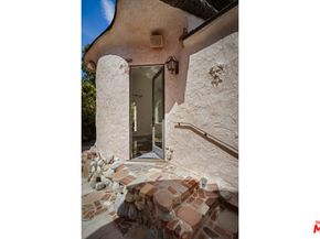 4213 Glenmuir Avenue, Los Angeles CA 90065