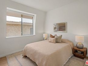 1037 16th Street 10, Santa Monica CA 90403