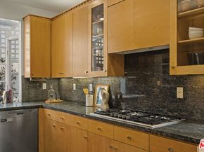 1037 16th Street 10, Santa Monica CA 90403