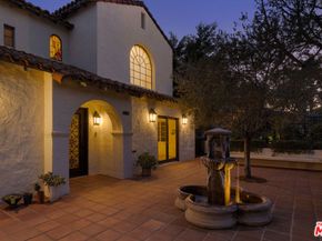 4426 Cromwell Avenue, Los Angeles CA 90027