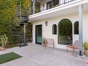 4426 Cromwell Avenue, Los Angeles CA 90027