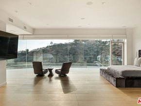 7868 Electra Drive, Los Angeles CA 90046