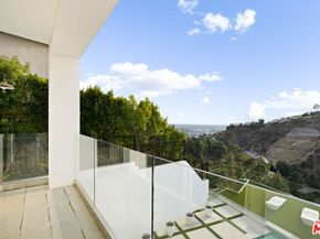 7868 Electra Drive, Los Angeles CA 90046
