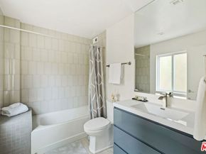 7868 Electra Drive, Los Angeles CA 90046