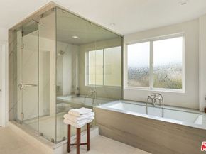 7868 Electra Drive, Los Angeles CA 90046