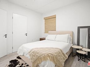 6716 N Royce Lane, Van Nuys CA 91411