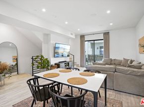 6716 N Royce Lane, Van Nuys CA 91411