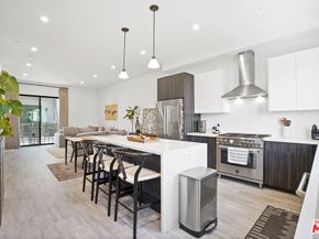 6716 N Royce Lane, Van Nuys CA 91411