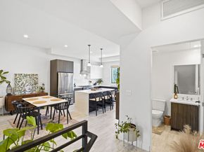 6716 N Royce Lane, Van Nuys CA 91411