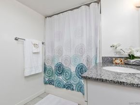 425 W Beech St 327, San Diego CA 92101