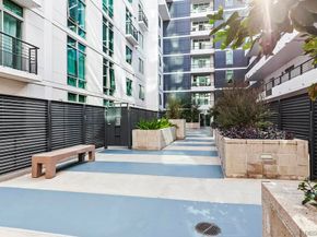 425 W Beech St 327, San Diego CA 92101