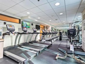 425 W Beech St 327, San Diego CA 92101