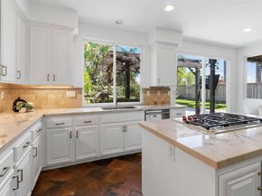 3255 Rancho Companero, Carlsbad CA 92009