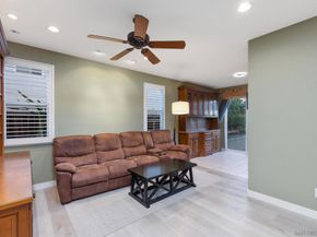 11070 Roxboro, San Diego CA 92131