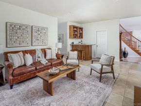 6823 Corintia St, Carlsbad CA 92009