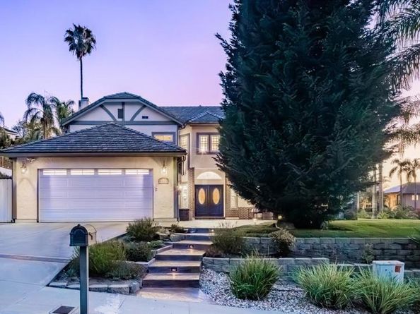 6823 Corintia St, Carlsbad CA 92009