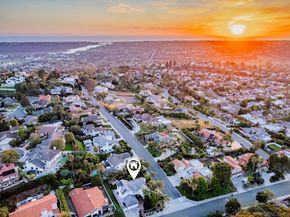 6823 Corintia St, Carlsbad CA 92009