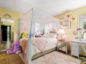 1664 Guizot St, San Diego CA 92107