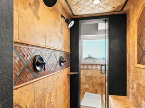 1664 Guizot St, San Diego CA 92107