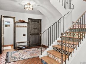 1664 Guizot St, San Diego CA 92107