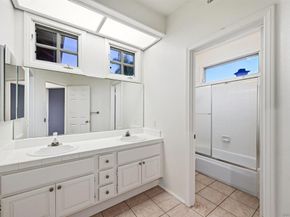 516 Camino Bailen, Escondido CA 92029