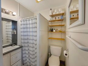 809 Sunset Ct, San Diego CA 92109