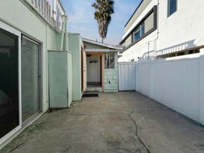 809 Sunset Ct, San Diego CA 92109