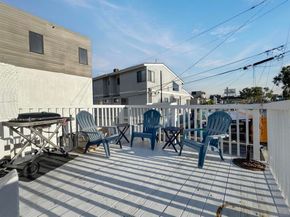 809 Sunset Ct, San Diego CA 92109