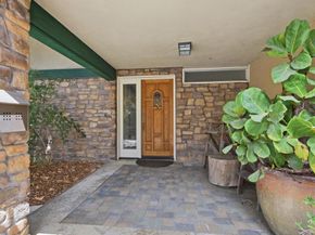 77 Cameo Rd, Carlsbad CA 92008