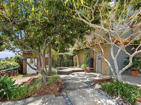 77 Cameo Rd, Carlsbad CA 92008