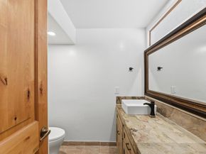 77 Cameo Rd, Carlsbad CA 92008