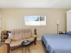 77 Cameo Rd, Carlsbad CA 92008