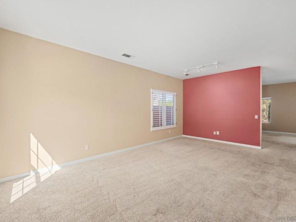 1020 Cima Dr, San Marcos CA 92078