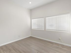 1245 Van Nuys St, San Diego CA 92109