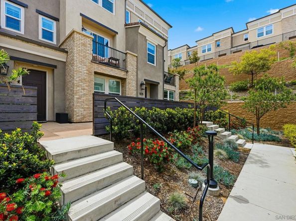 1232 Sunrise View 105, San Marcos CA 92078
