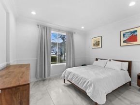 1550 Morenci St, San Diego CA 92110