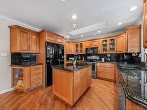 7212 Florey St, San Diego CA 92122