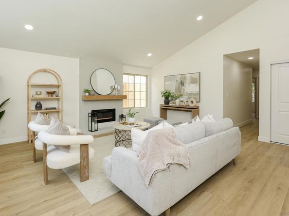 8436 Borealis, San Diego CA 92126