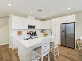 1646 Carol Lee Ln, Escondido CA 92026