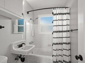 4227 69Th St, La Mesa CA 91941