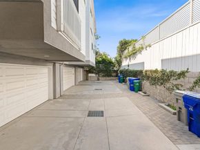 4083 Lamont Street, San Diego CA 92109