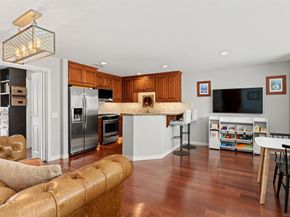 4083 Lamont Street, San Diego CA 92109