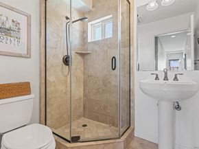 4083 Lamont Street, San Diego CA 92109