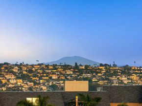 4083 Lamont Street, San Diego CA 92109