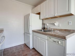 8628 Via Mallorca D, La Jolla CA 92037