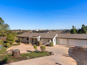 7875 Bellakaren Pl, La Jolla CA 92037